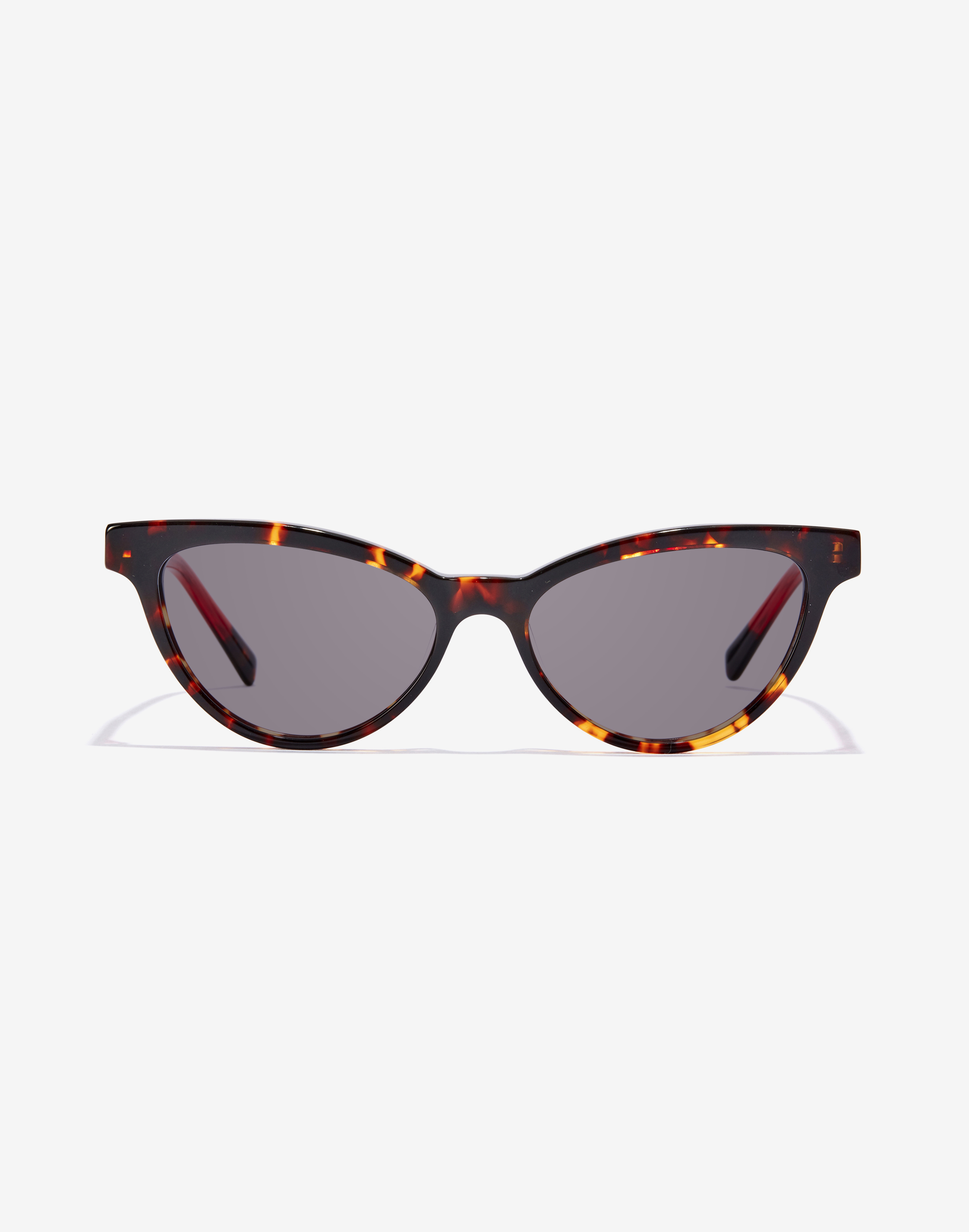 /on/demandware.static/-/Sites-Master-Catalog-Graduadas/default/dw6c76e7d9/images/modal_colored/hawkers_eyewear-carey-red-chablis-320101-grey.jpg