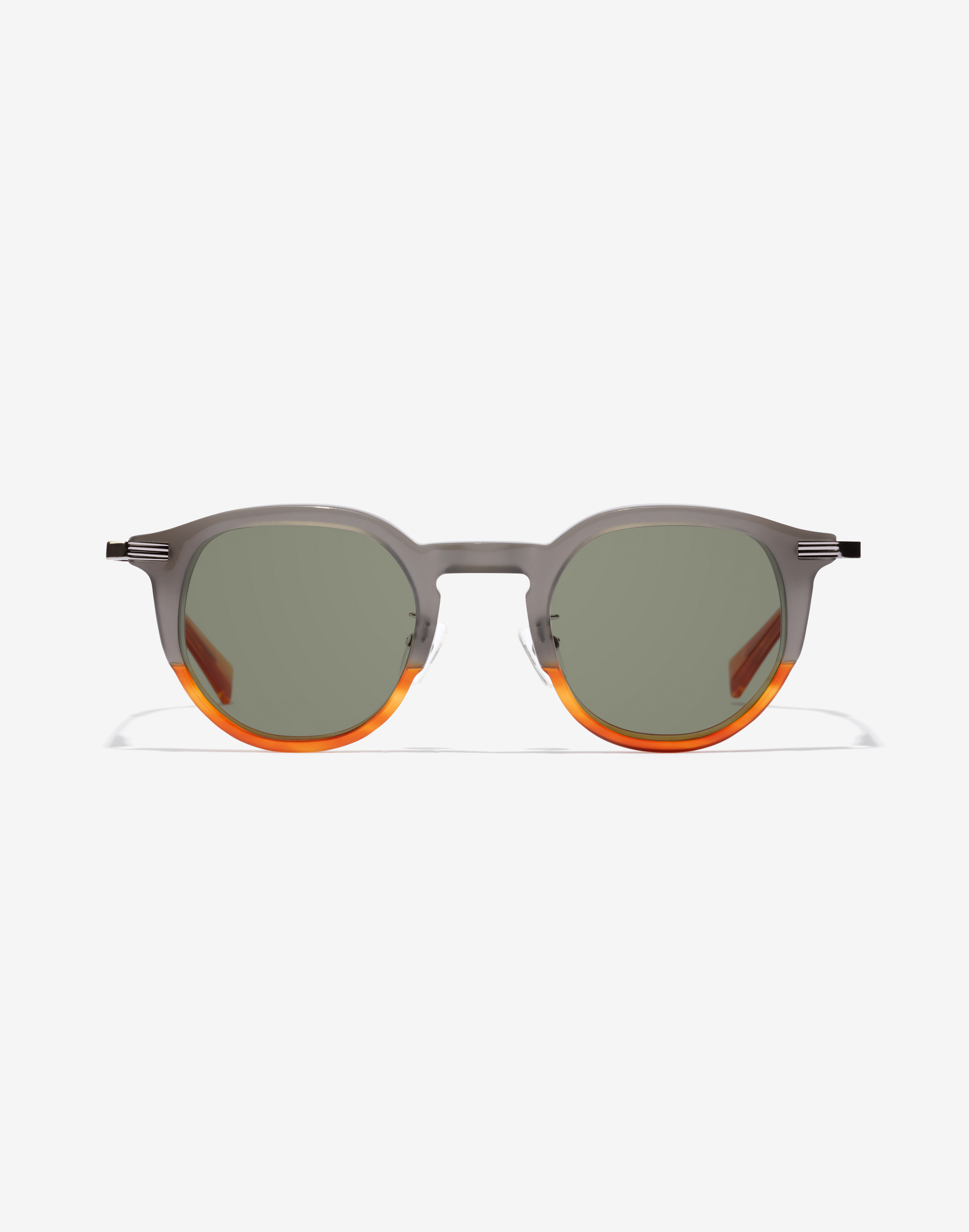 /on/demandware.static/-/Sites-Master-Catalog-Graduadas/default/dwc7996ec0/images/modal_colored/hawkers_eyewear-grey-orange-arroya-HARR20O0XV-green.jpg