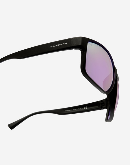 Gafas de sol Hawkers FASTER RAW - BLACK LIGHT PURPLE